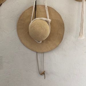 Brookes Boswell Suncrest Hat size small GUC